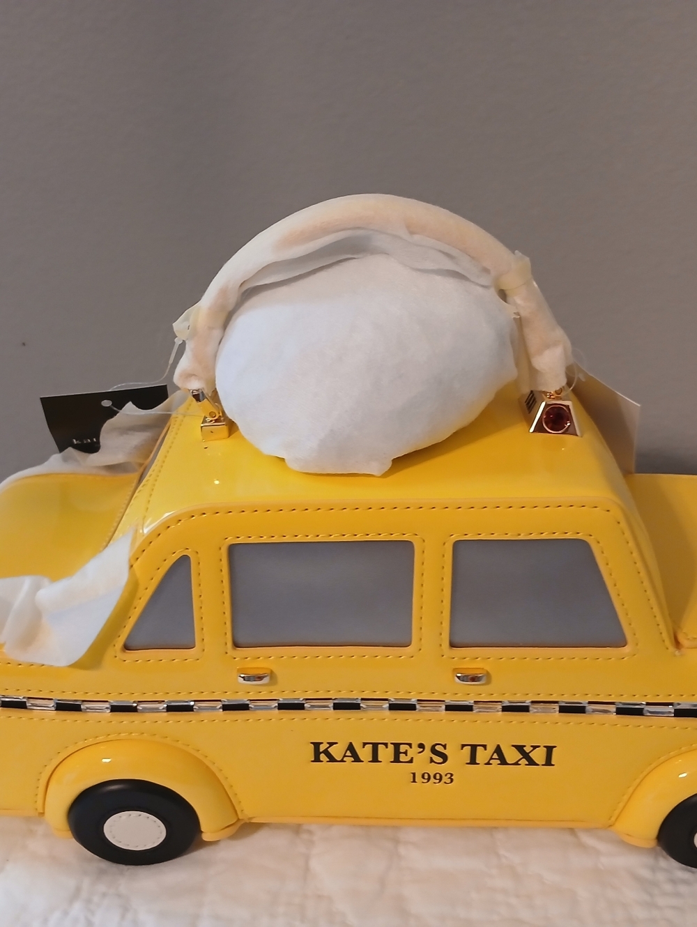 Kate Spade New York Yellow Taxi NYC 3D “Kate’s Taxi” Crossbody NWT - Picture 2 of 6